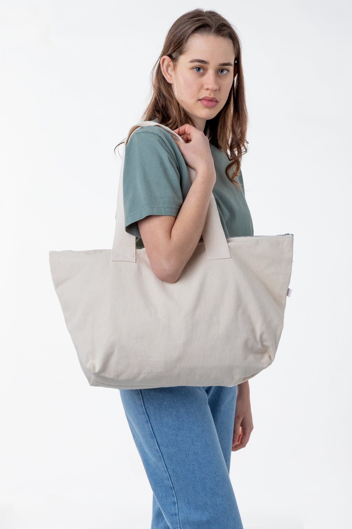 BD06 - Carry All Zip Tote - Image 9