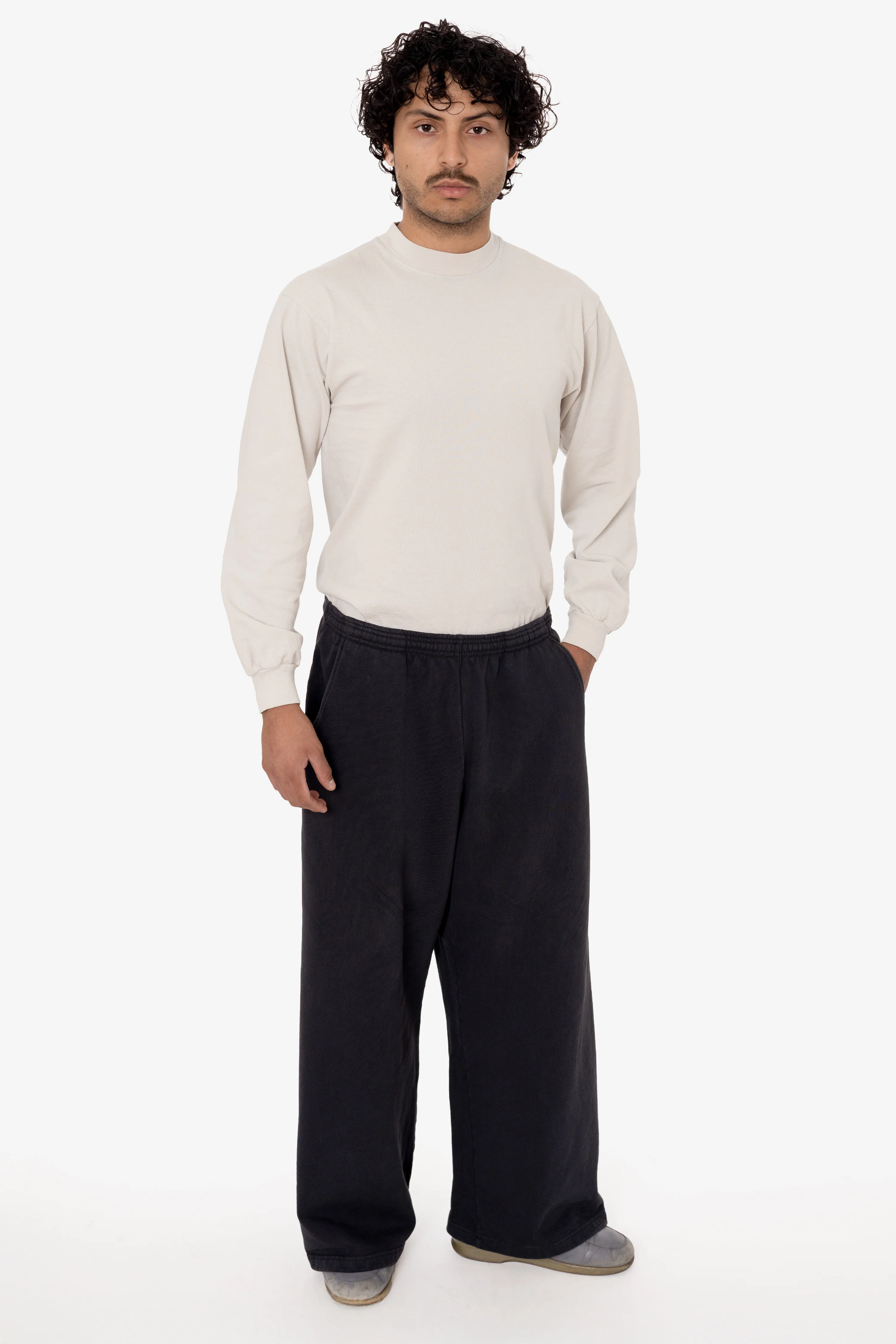 HF45GD - Heavy Fleece Extra Wide Mens Sweatpants - Image 4