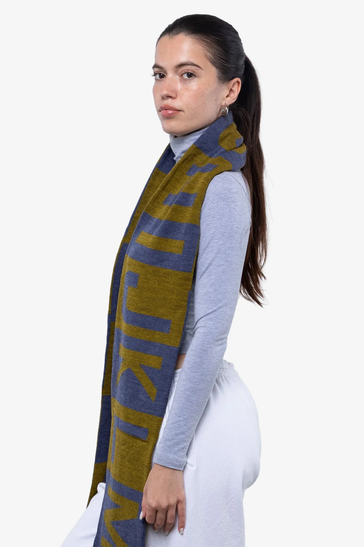 JQSCARF04 - Alphabet Scarf - Image 17
