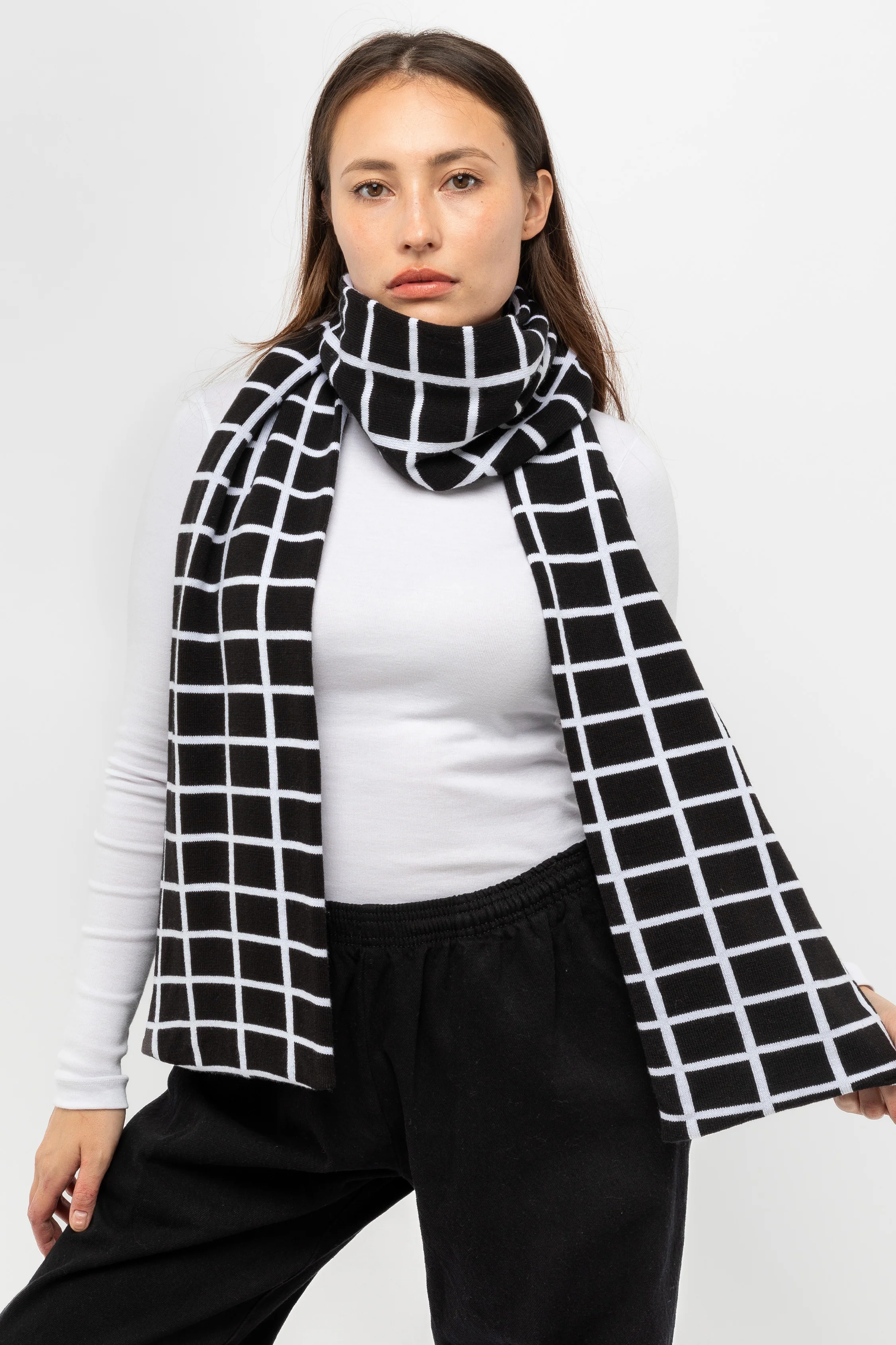 JQSCARF06 - Grid Scarf - Image 12