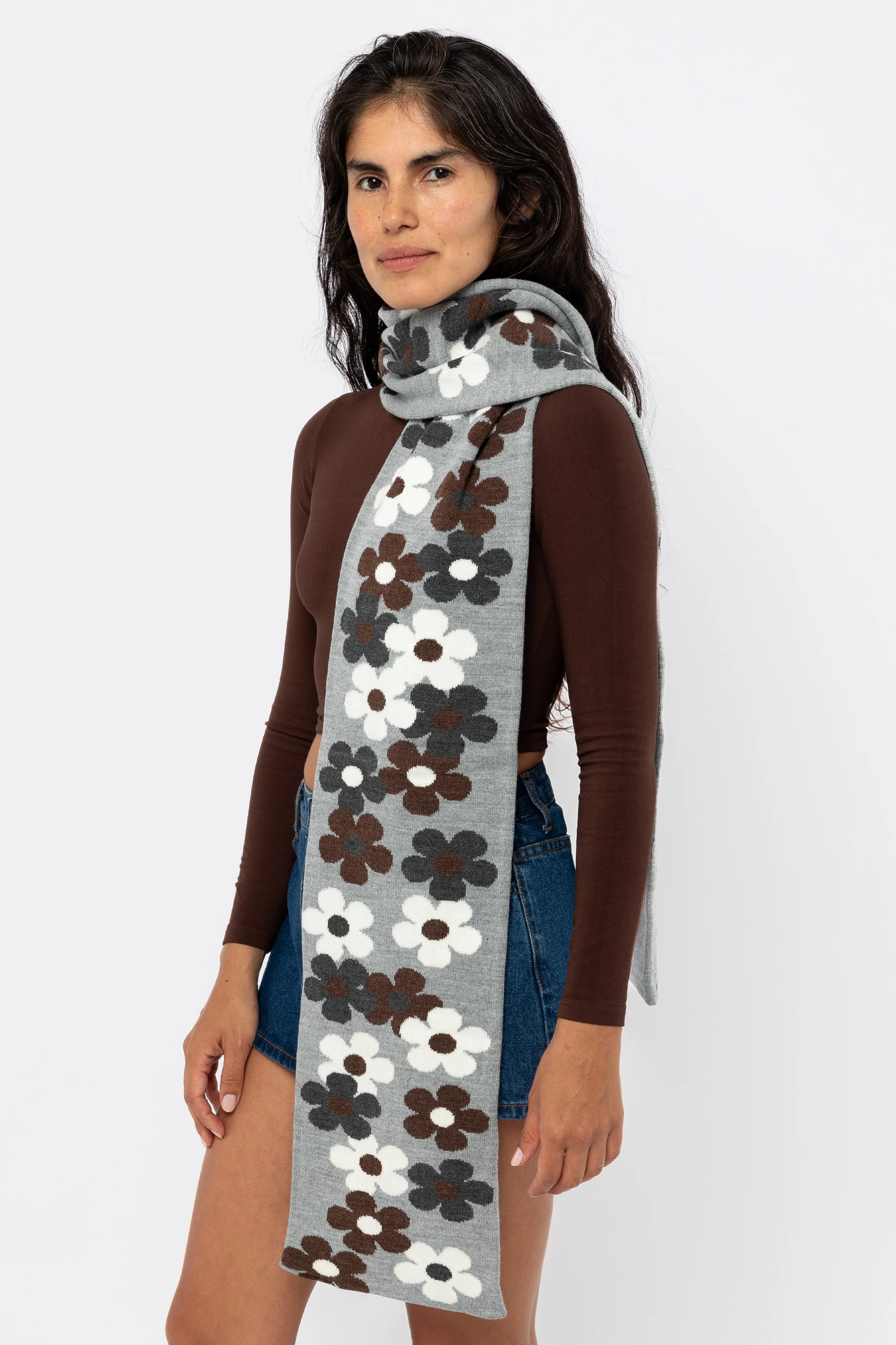 JQSCARF35 - Daisy Vine Scarf - Image 23