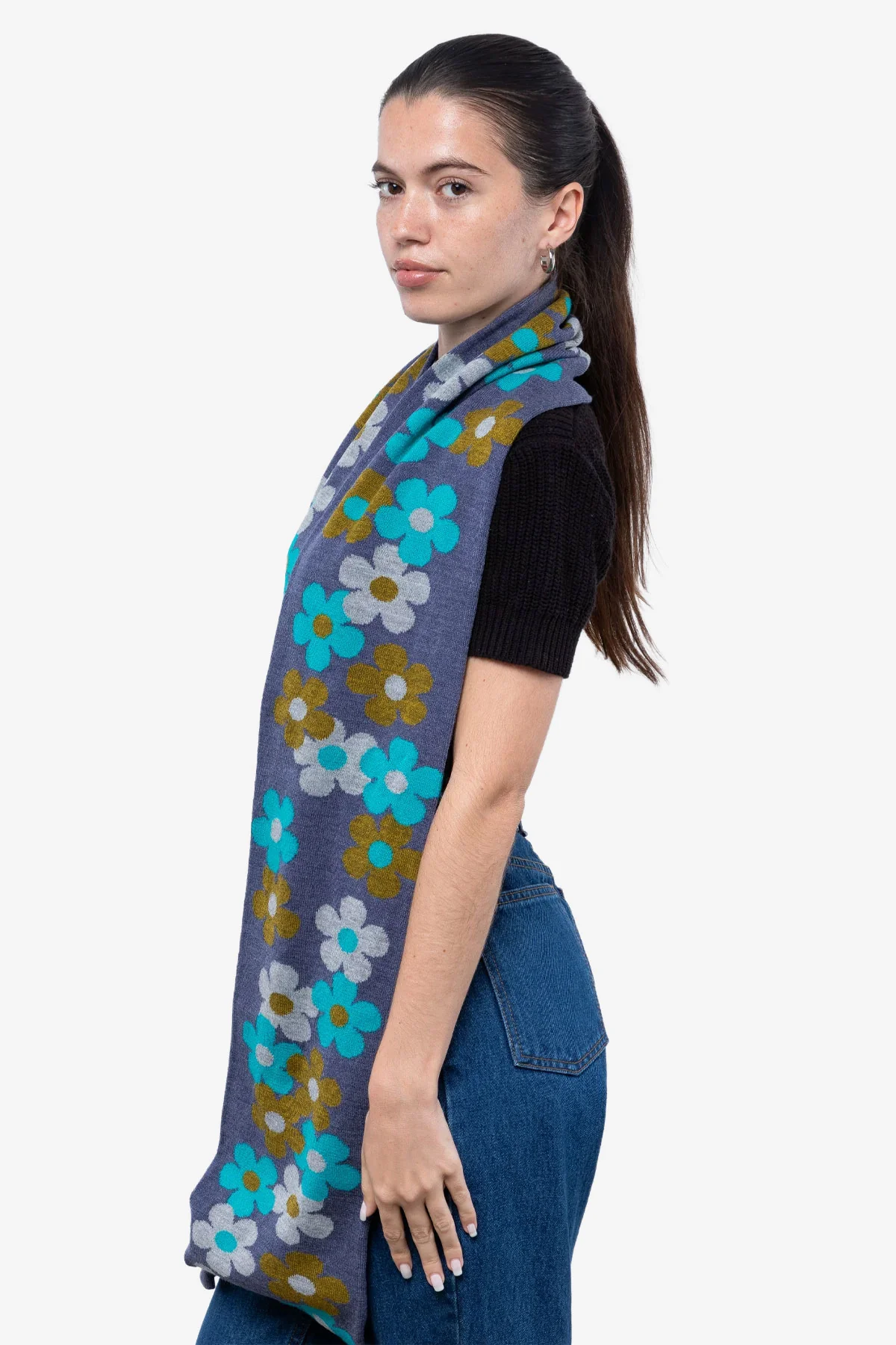 JQSCARF35 - Daisy Vine Scarf - Image 34