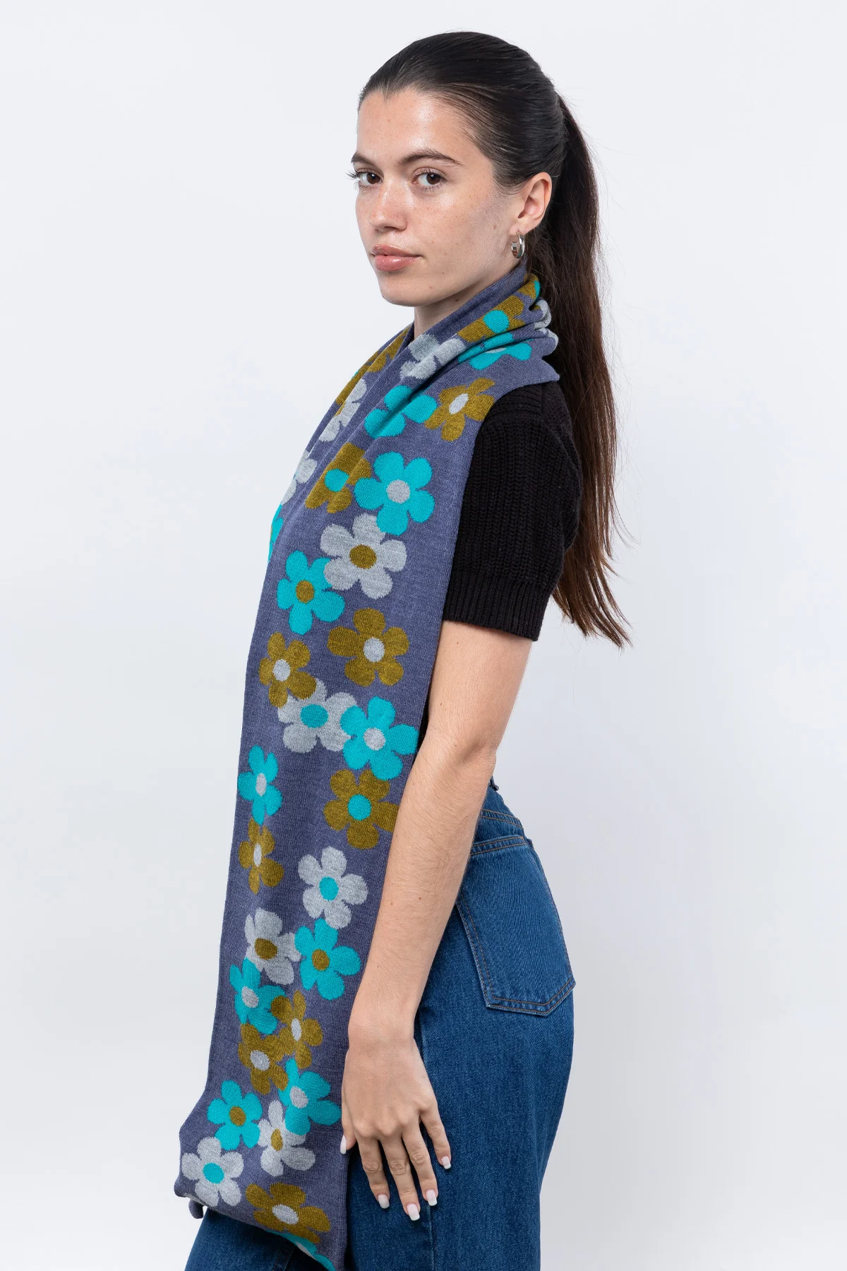 JQSCARF35 - Daisy Vine Scarf - Image 7