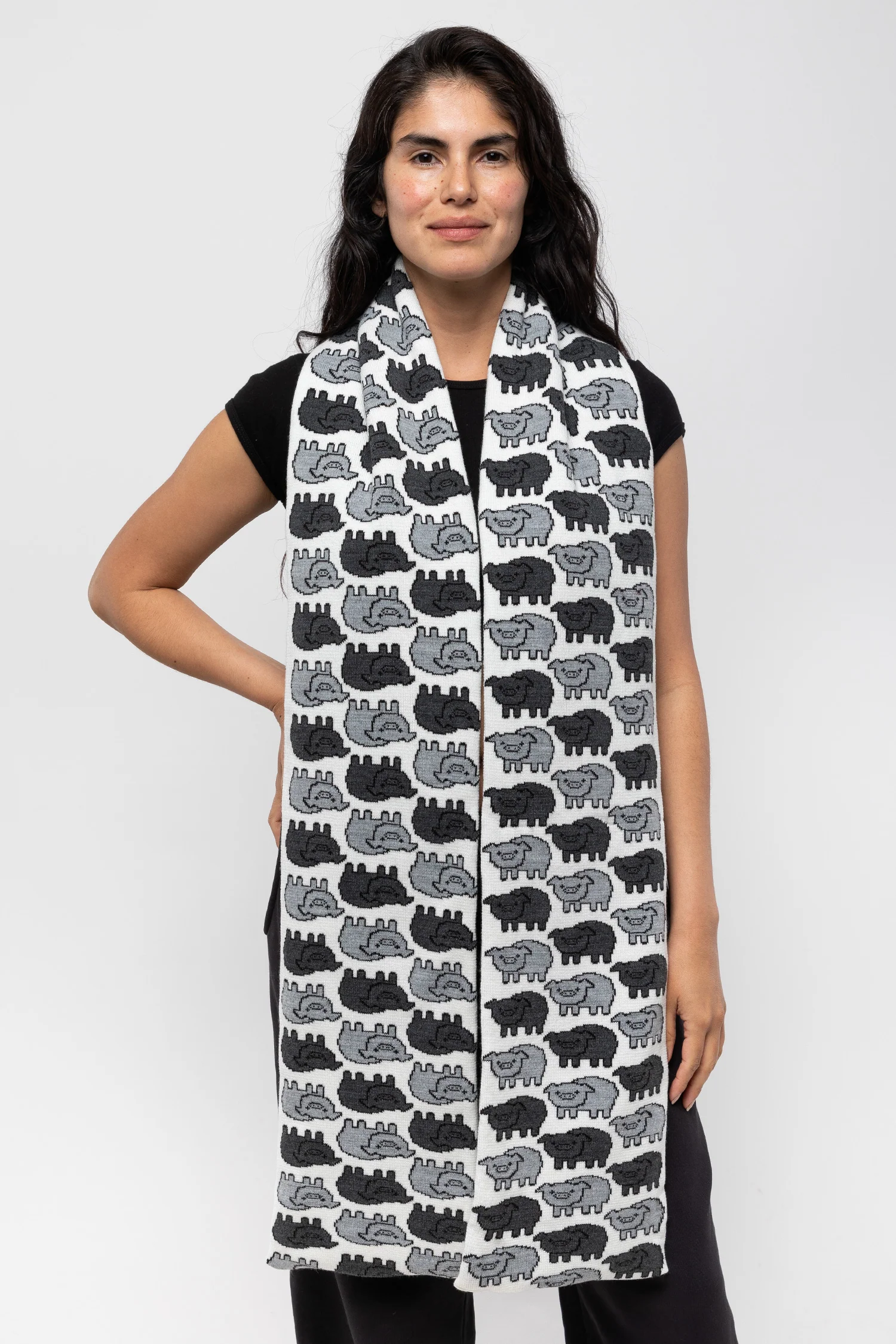 JQSCARF38 - Pig Scarf - Image 9