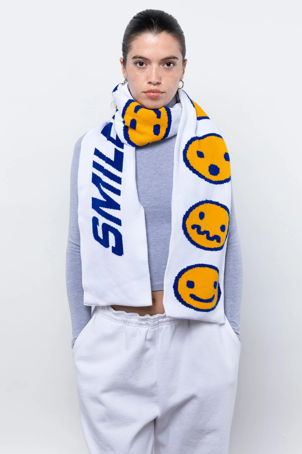 JQSCARF39 - Smile Scarf - Image 4
