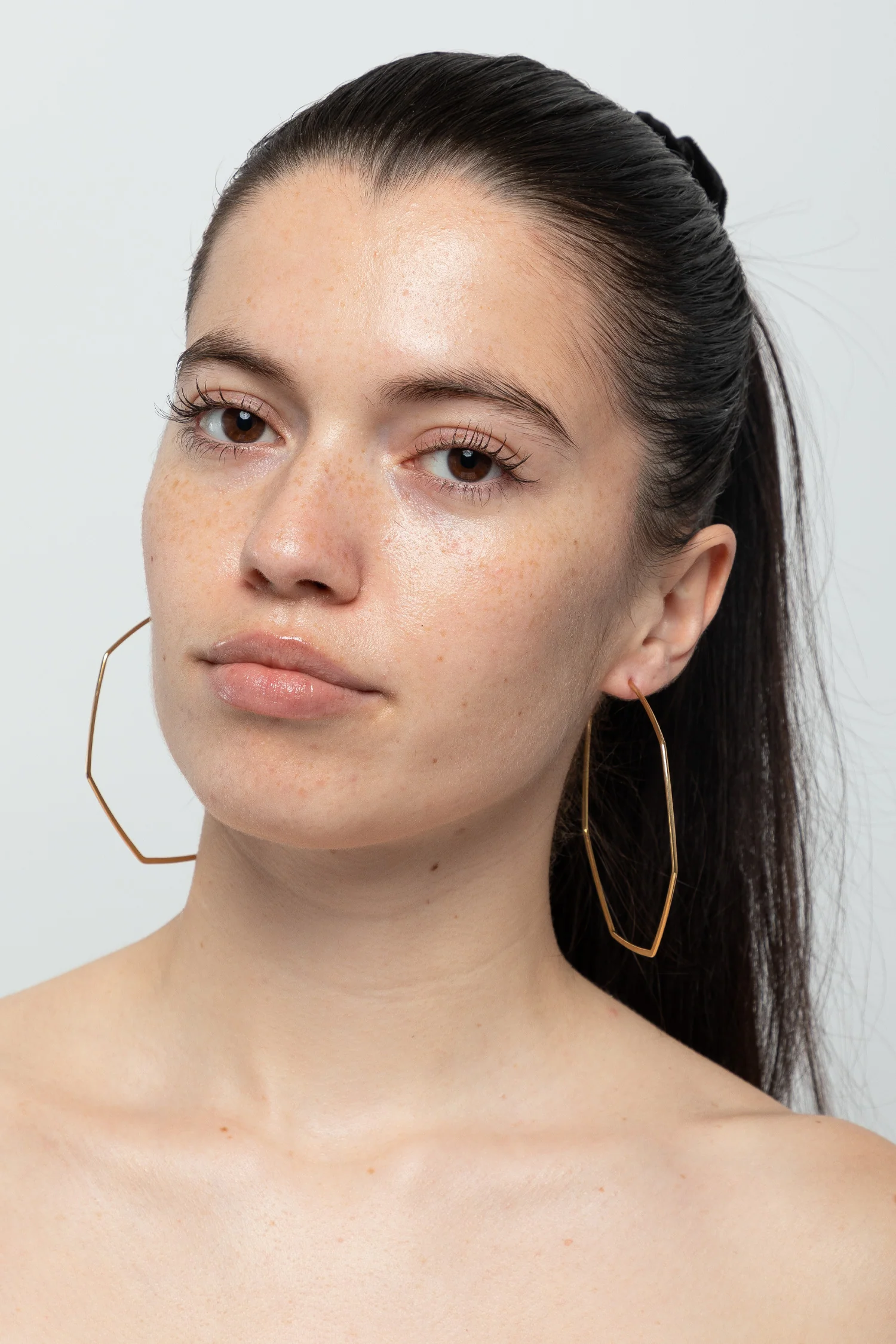 JWL318 - Hexagon Post Hoop Earrings - Image 2