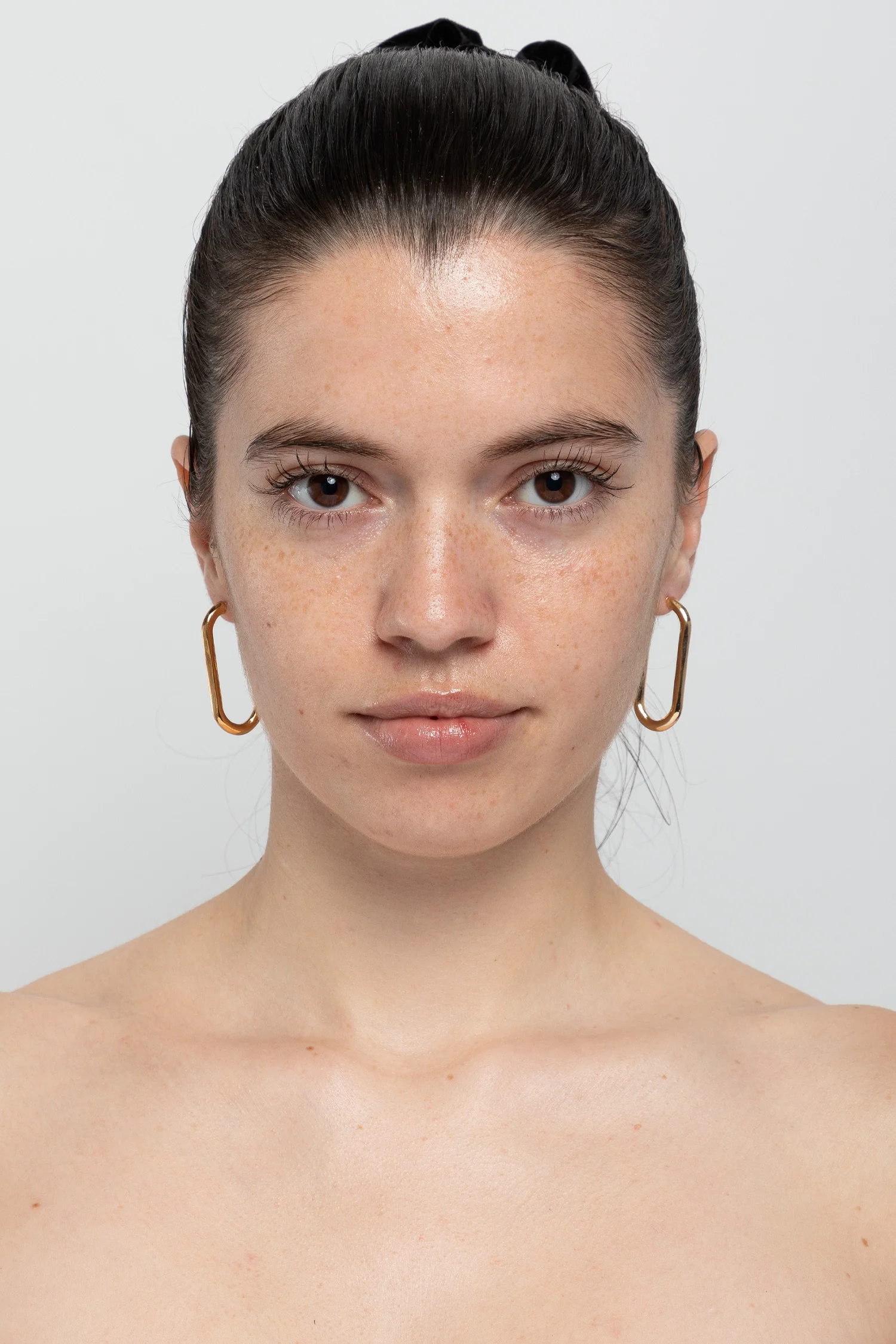 JWL773 - Round Hoop Earrings - Image 3