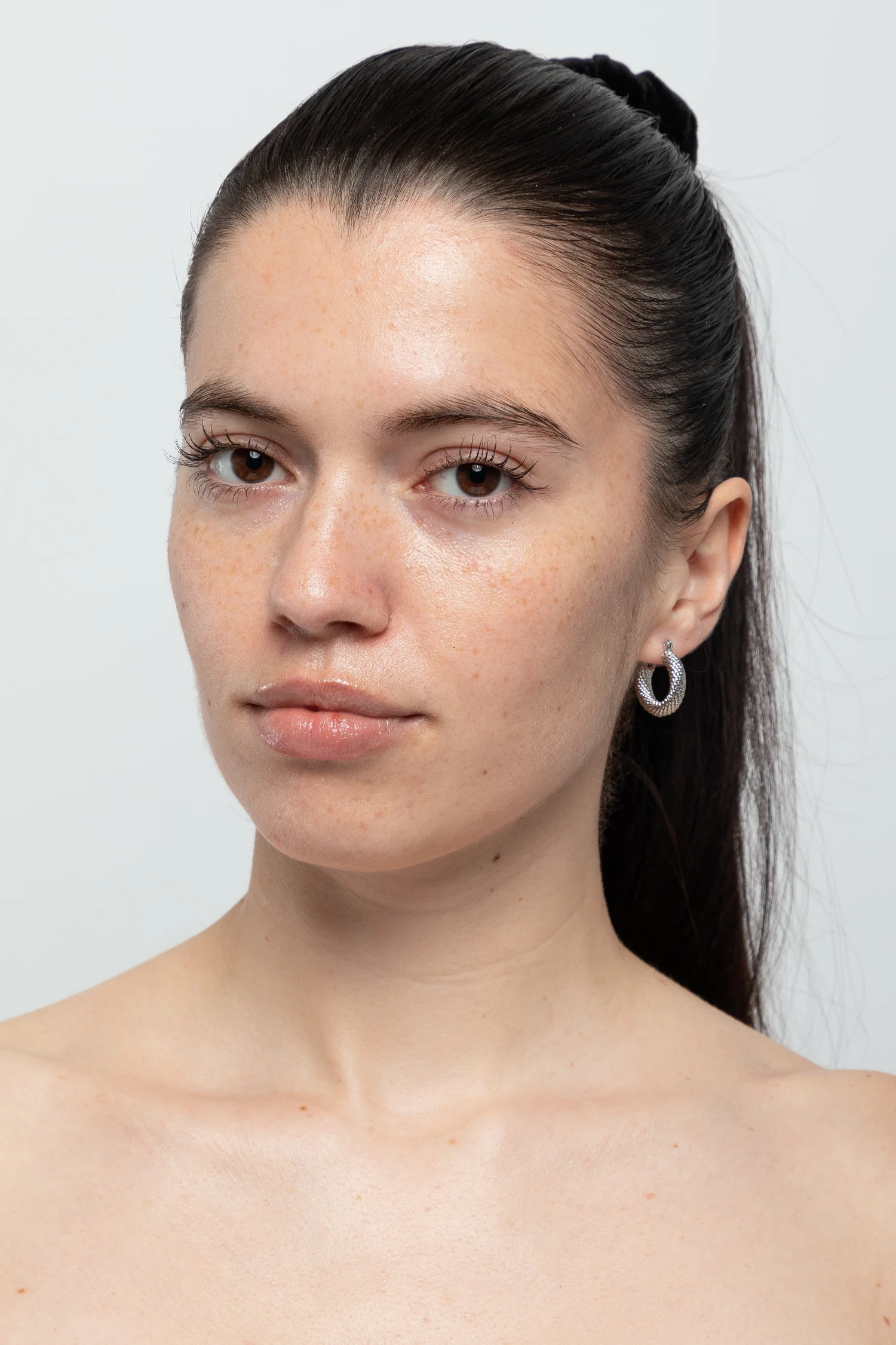 JWL834 - Thick Twisted Pincatch Earrings - Image 4