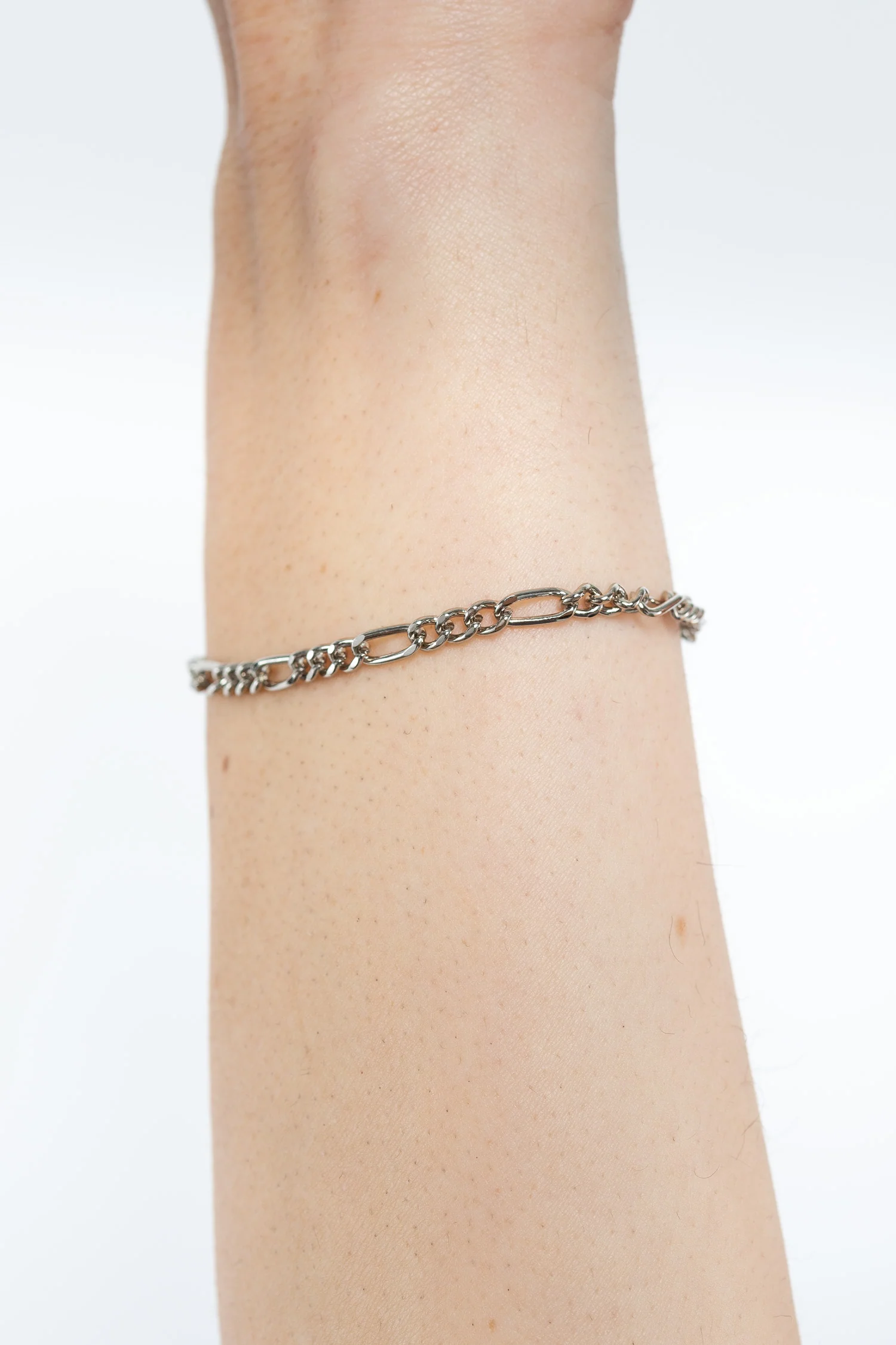 JWLFB - Unisex Figaro Chain Bracelet - Image 4