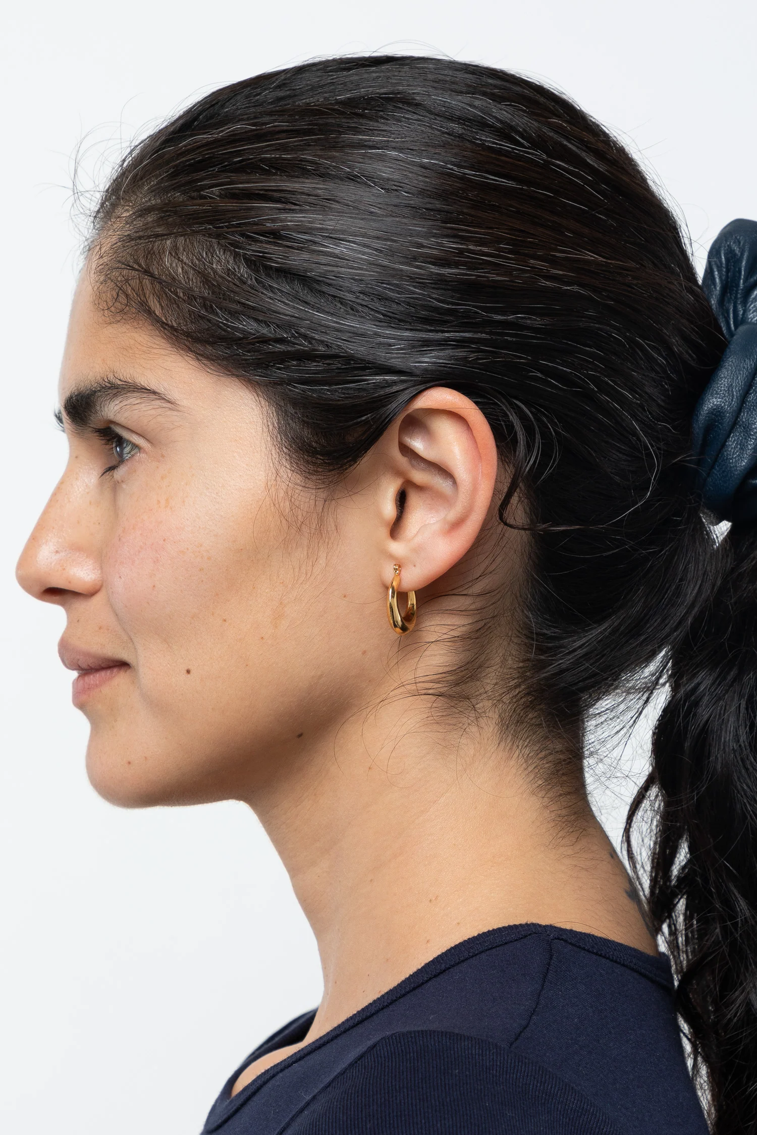 JWLHING - Mini Round Hingeback Earrings - Image 4