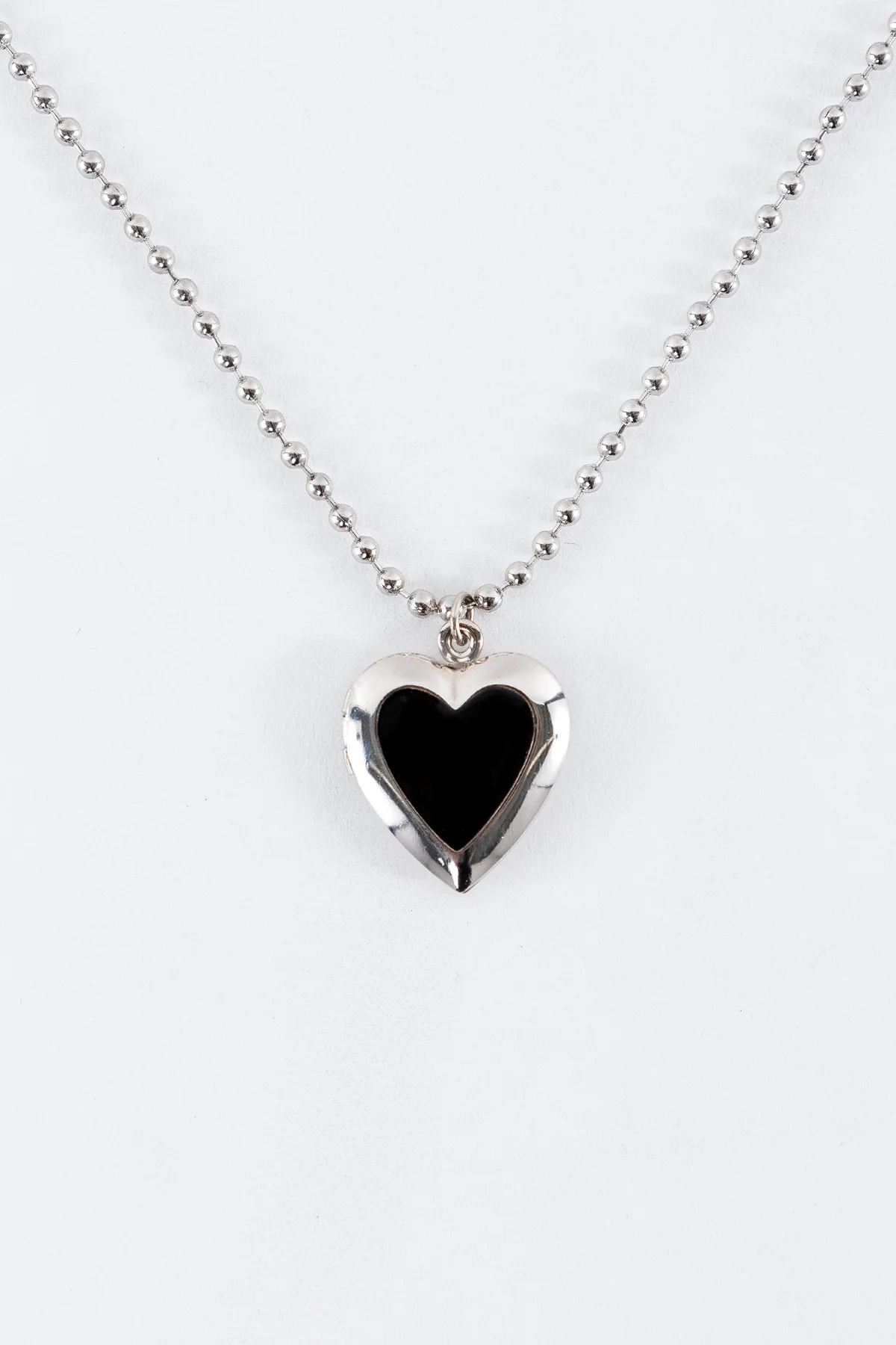 JWLEHL - Enameled Heart Locket - Image 19