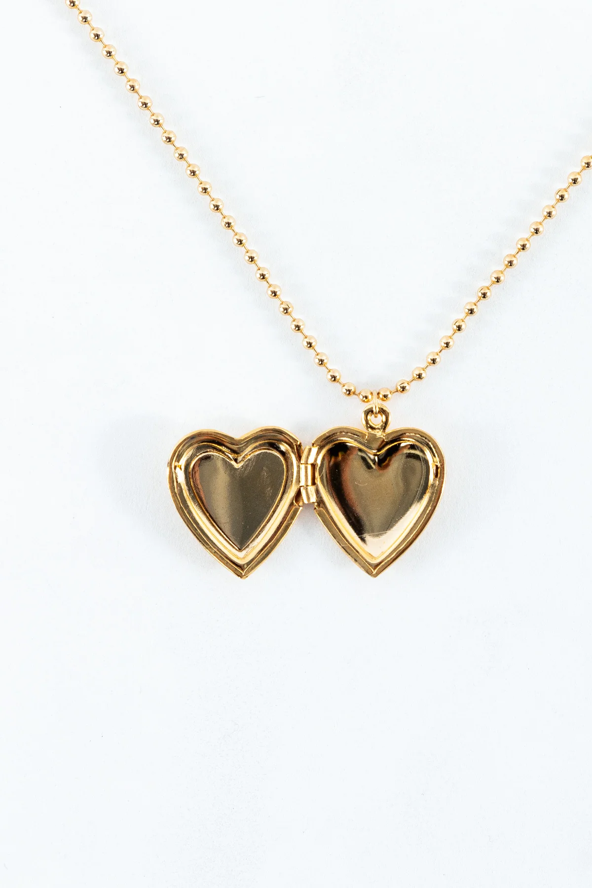JWLEHL - Enameled Heart Locket - Image 4