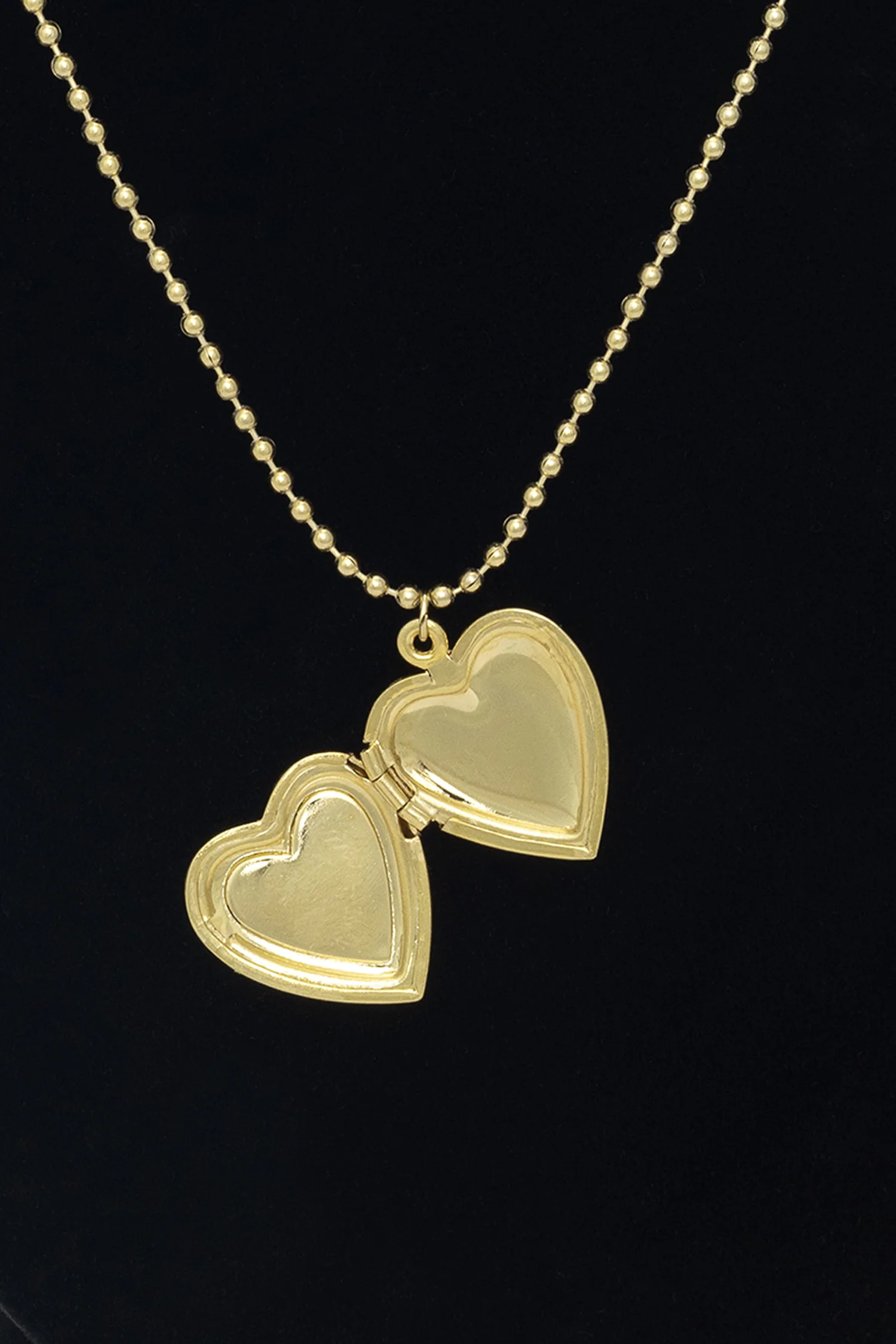JWLEHL - Enameled Heart Locket - Image 42