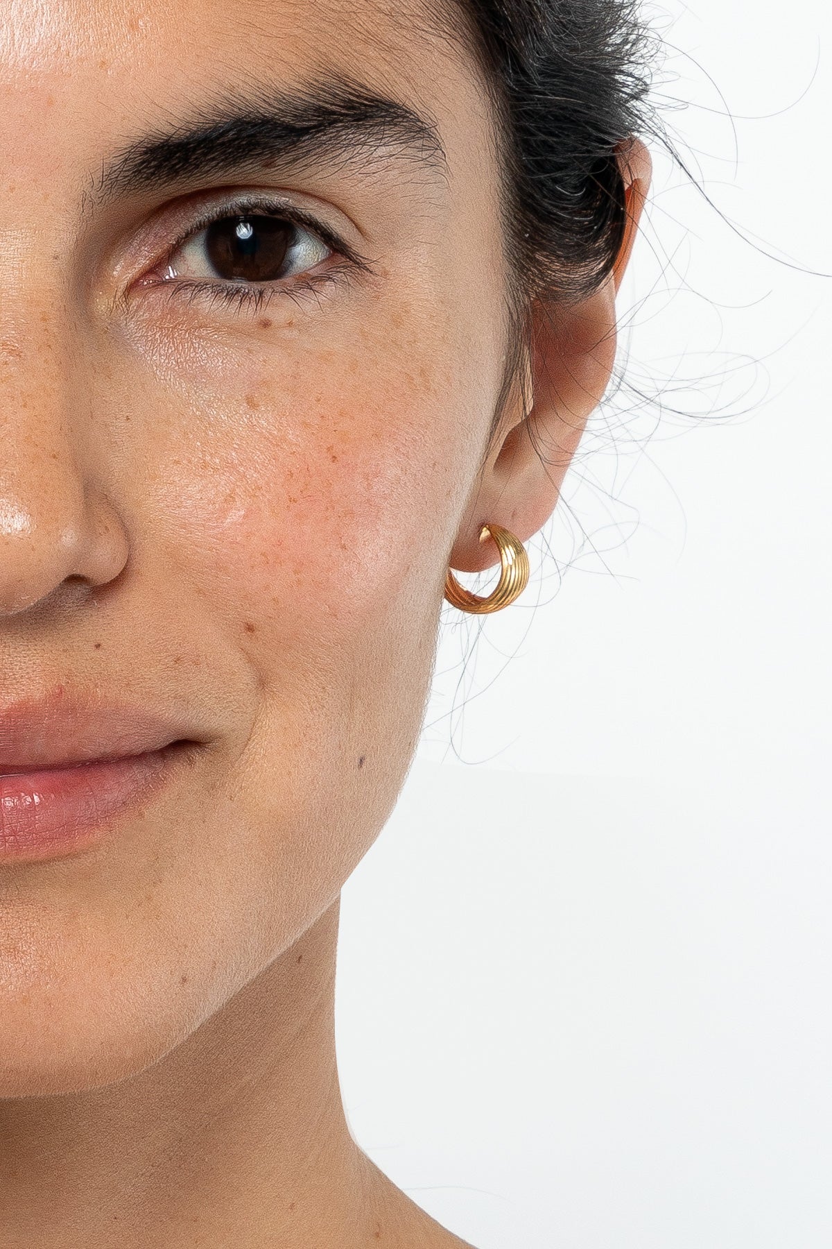 JWLMR - Mini Ridge Hoop Earrings - Image 9