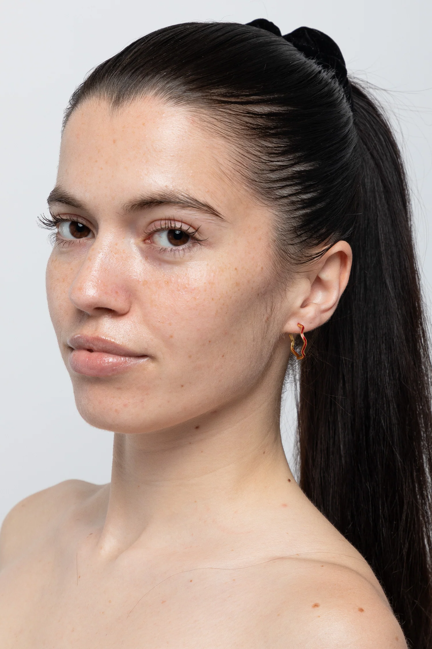 JWLWEH - Wavy Enameled Hoop Earrings - Image 17