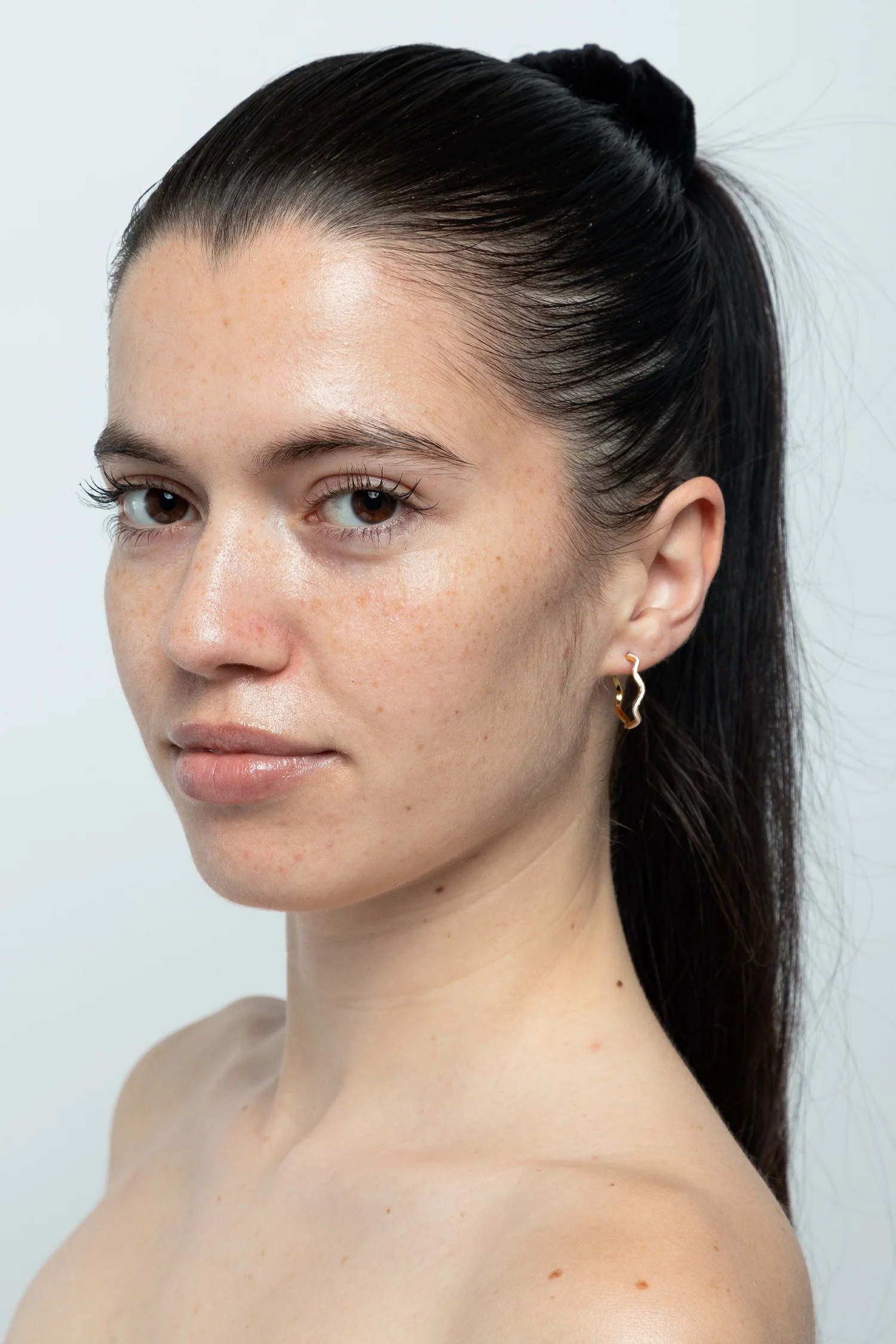 JWLWEH - Wavy Enameled Hoop Earrings - Image 20