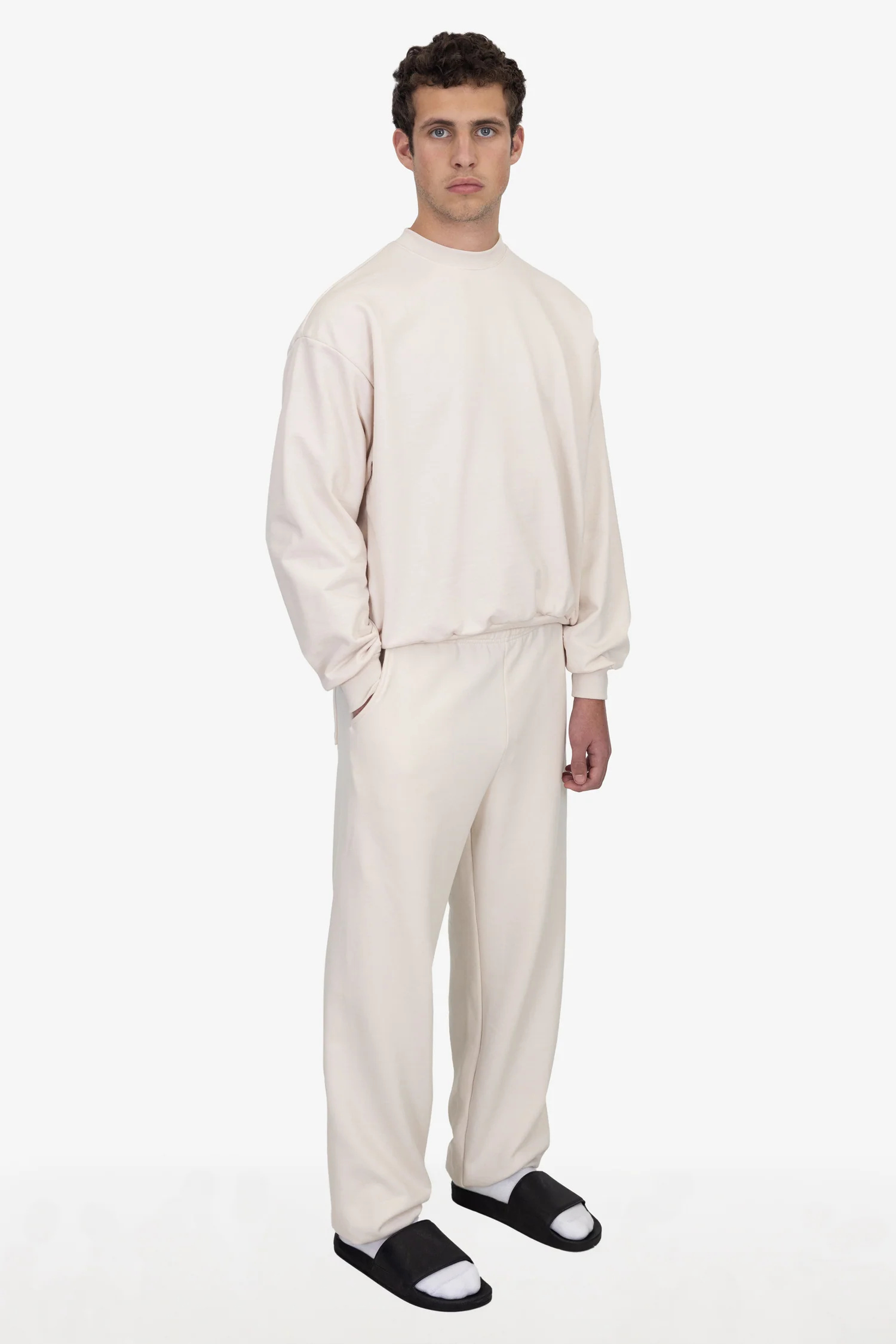 MWF1044 - 10 oz. Mid-Weight Poly Cotton Fleece Wide Sweatpant - Image 4