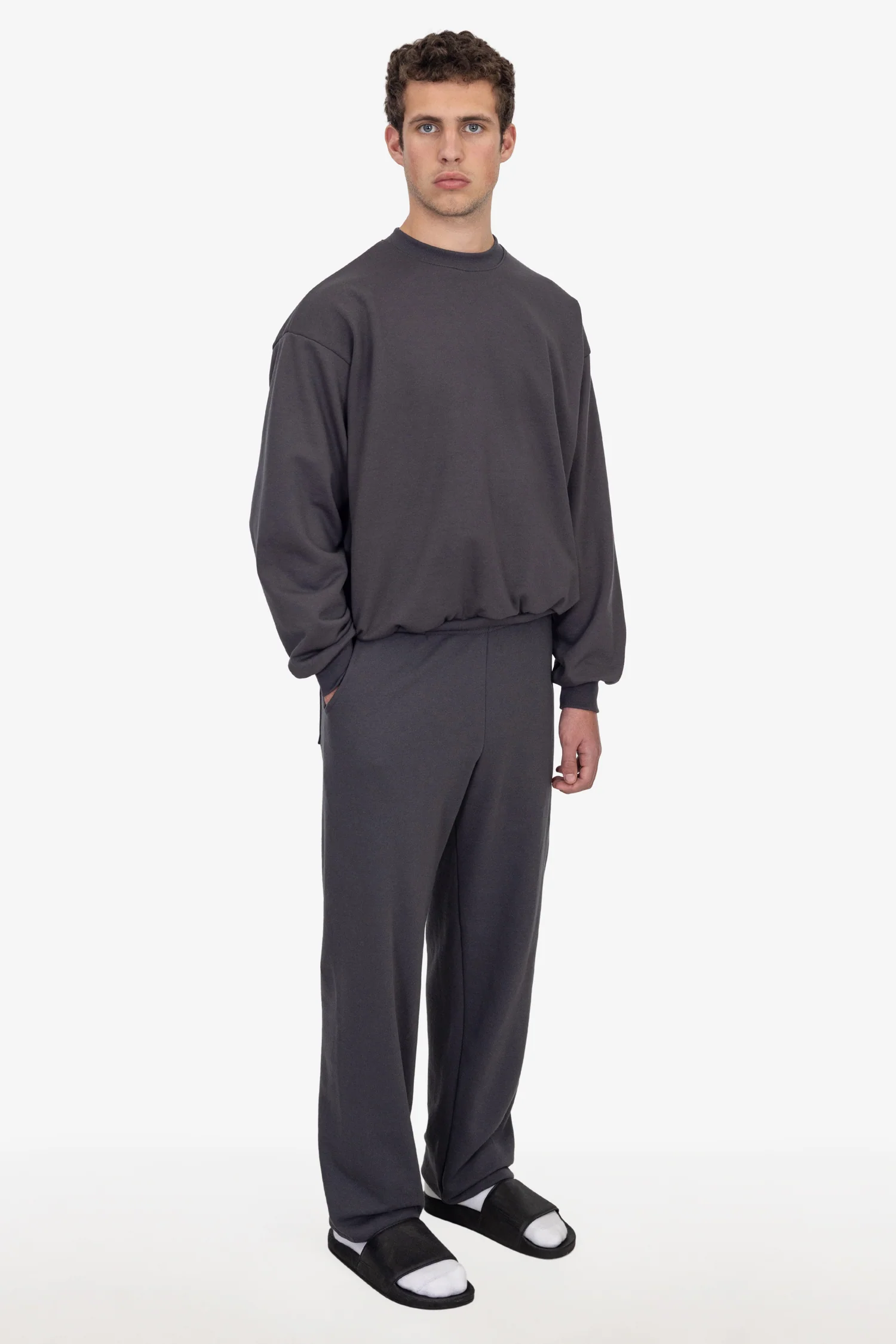 MWF1044 - 10 oz. Mid-Weight Poly Cotton Fleece Wide Sweatpant - Image 5