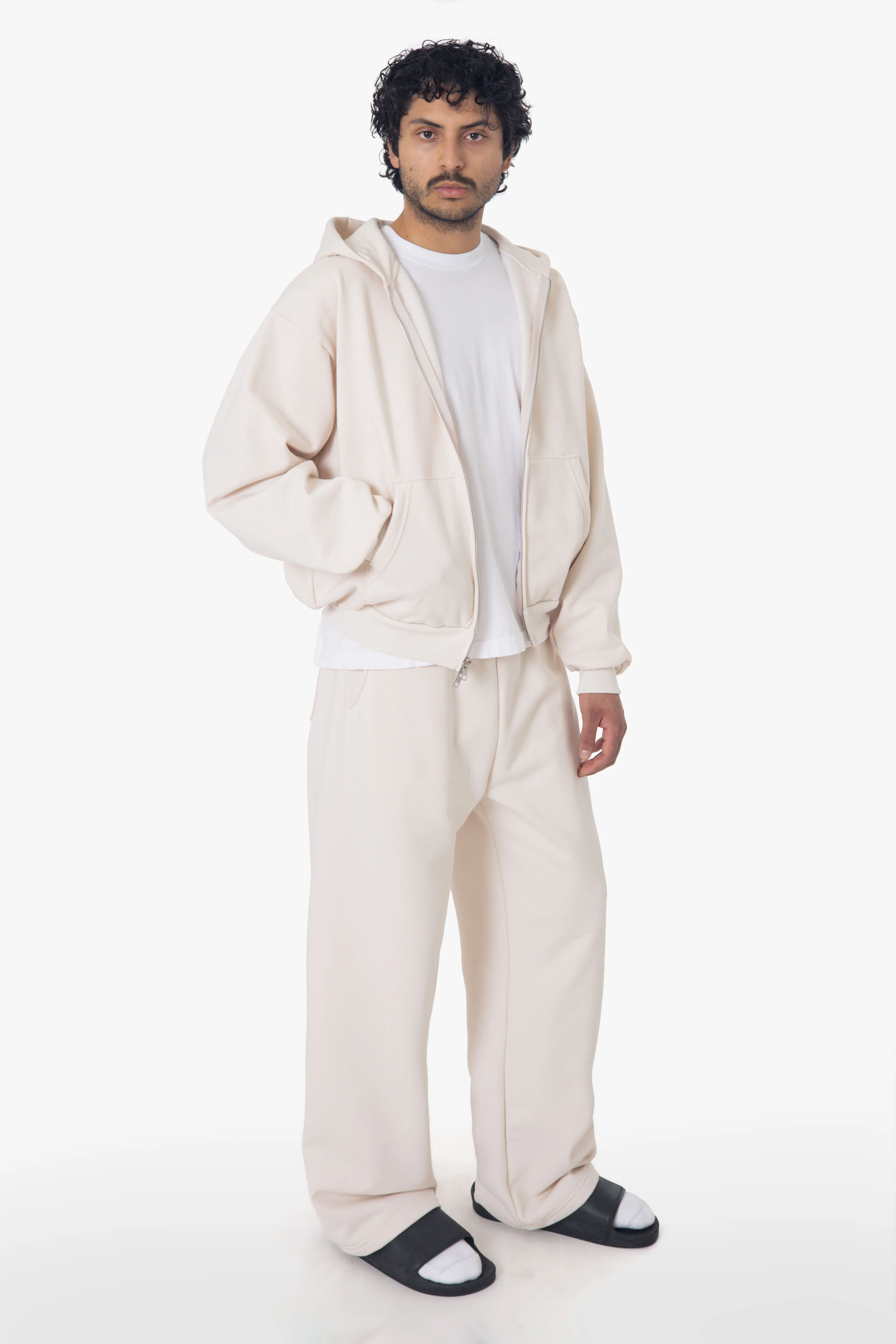 MWF1045 - 10 oz. Mid-Weight Poly Cotton Fleece Wide Open Bottom Sweatpant - Image 3