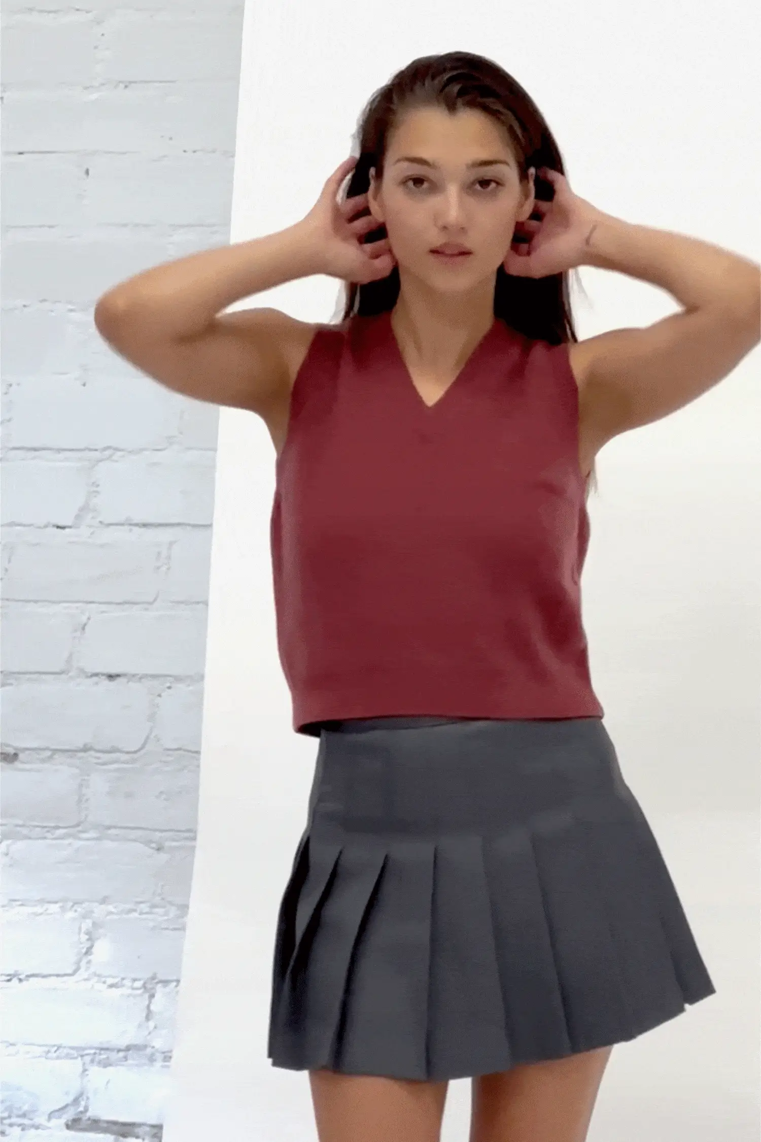 RFK313 - Cashmere Knit V-Neck Vest - Image 12
