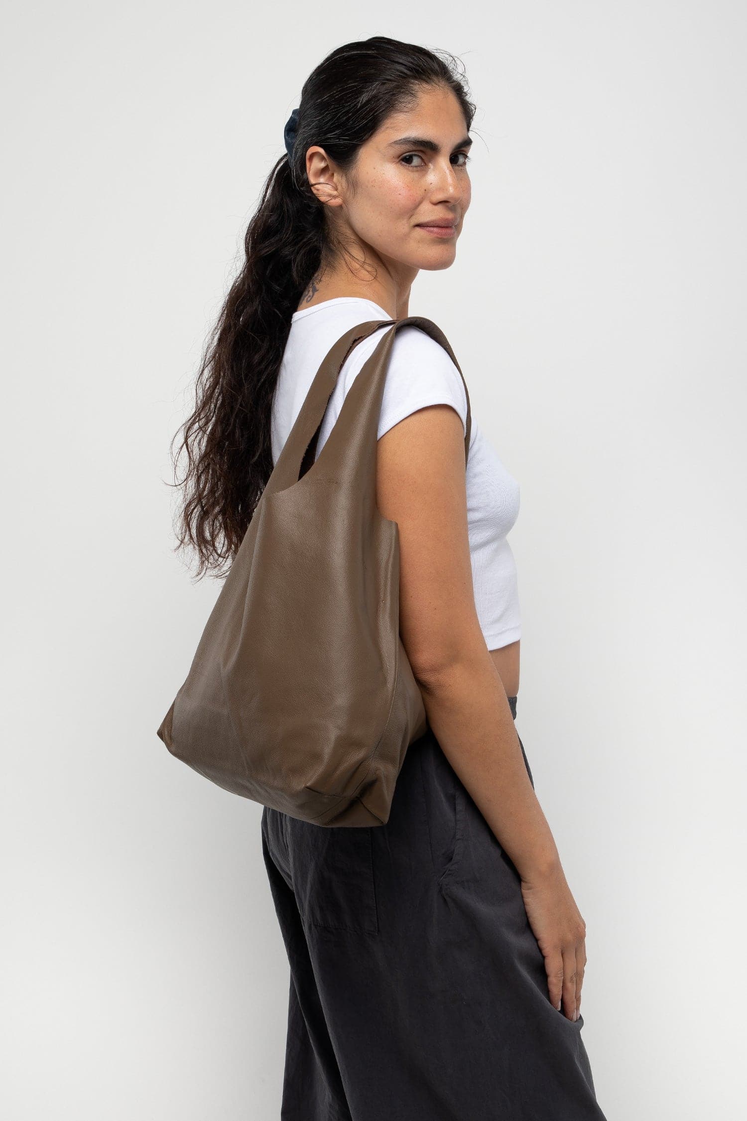 RLH3406 - Monochromatic Leather Shopping Bag - Image 37