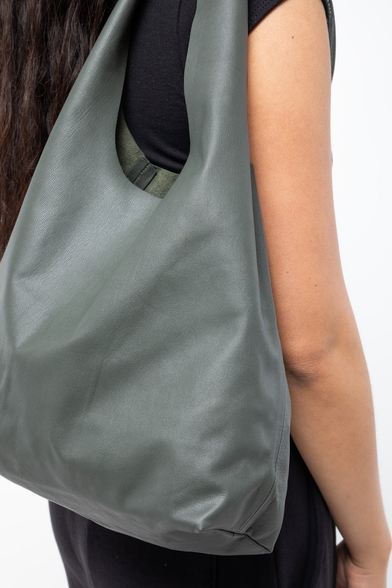 RLH3406 - Monochromatic Leather Shopping Bag - Image 41