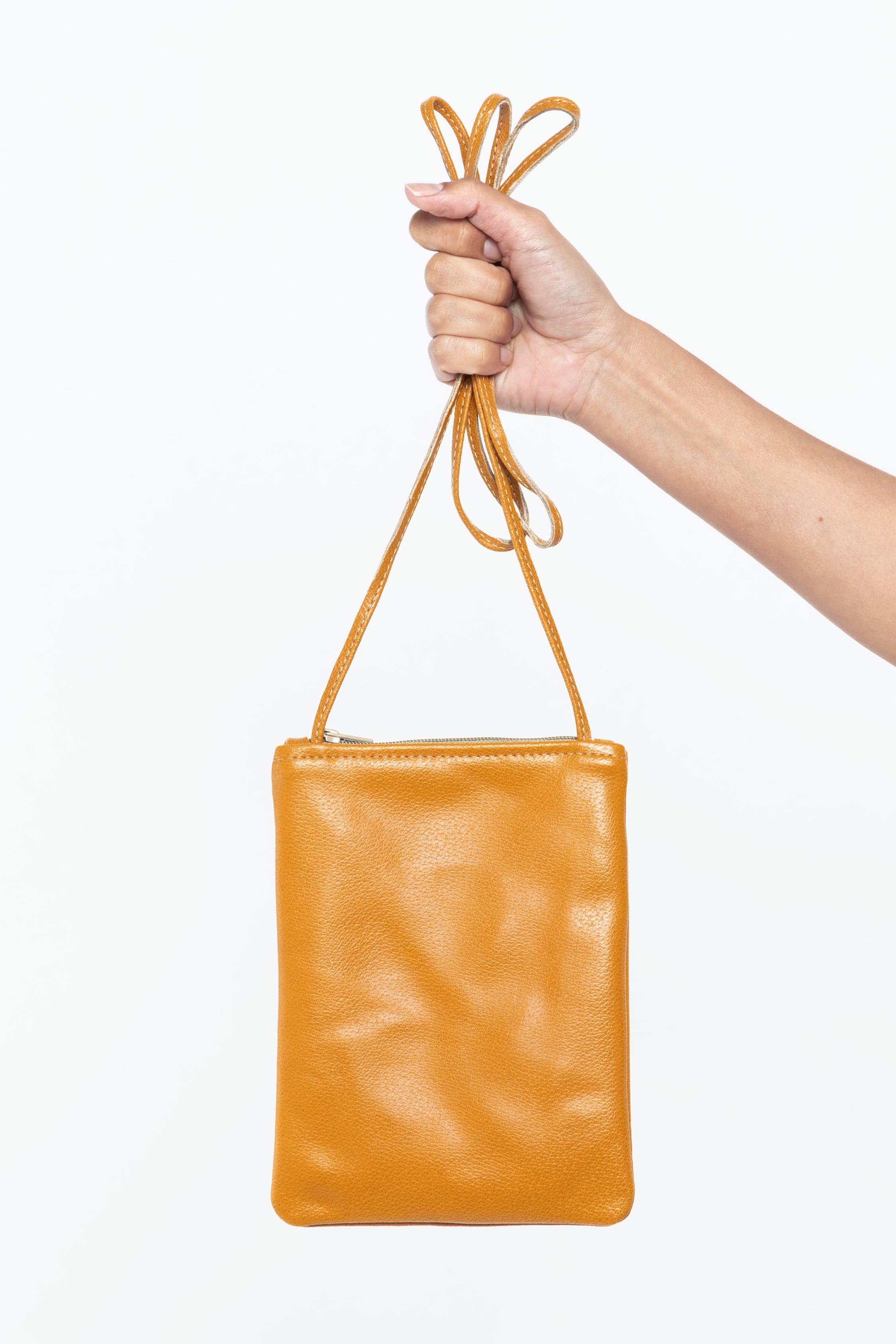 RLH3458 - The Essentials Leather Bag - Image 44