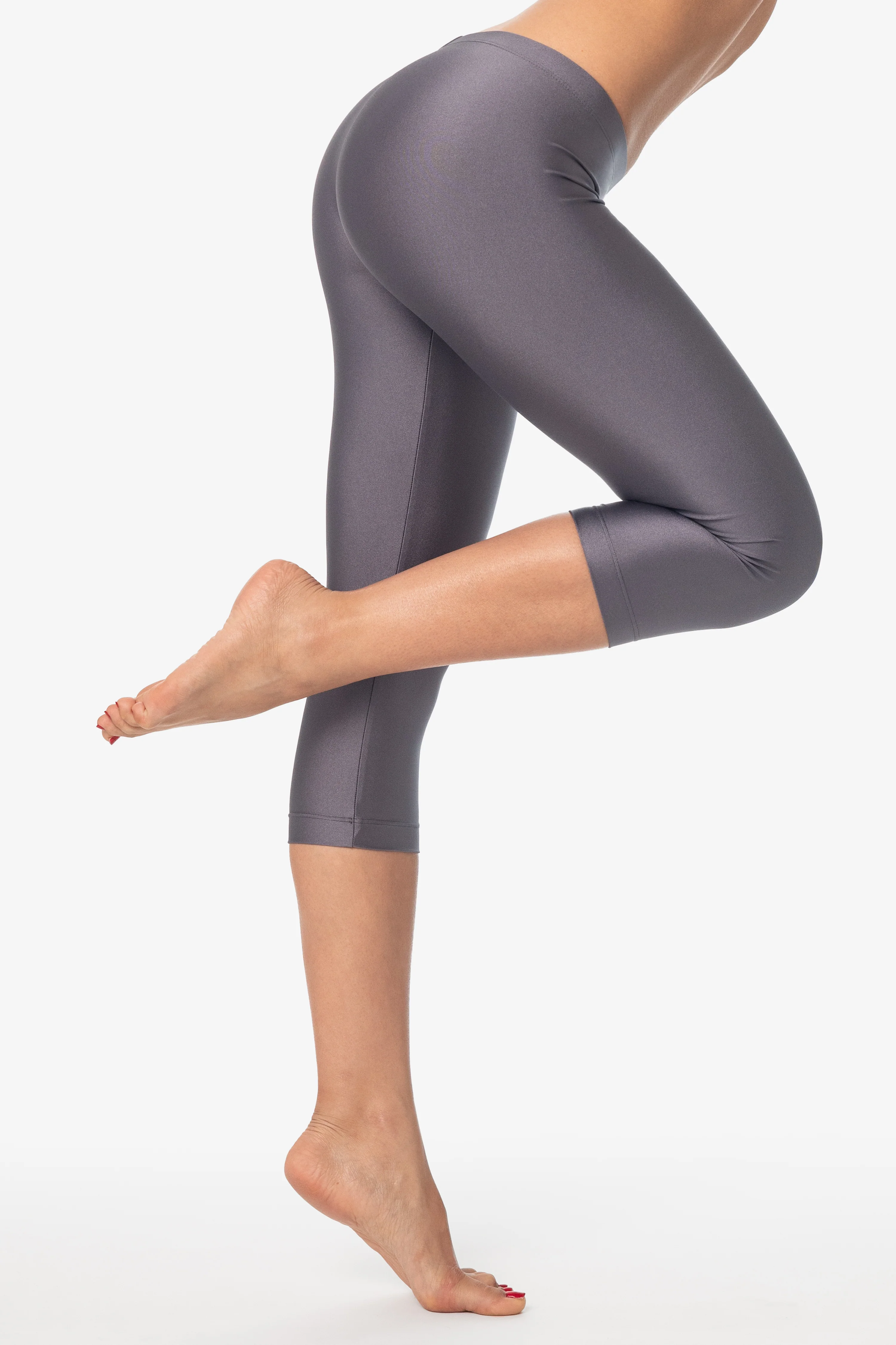 RNT3216 - Nylon Tricot Cropped Legging - Image 2